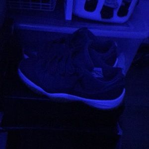 I am selling Jordan’s retros 11’s